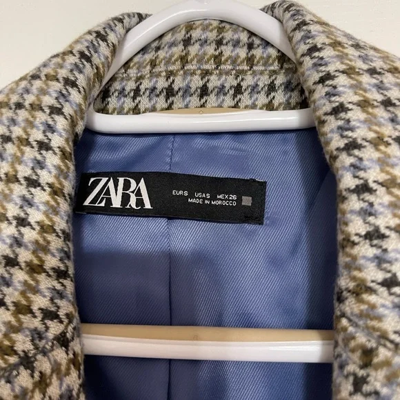 Zara coat - Picture 3 of 3